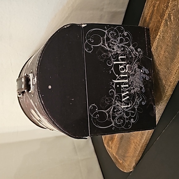 Mini Twilight Trunk - Picture 4 of 7